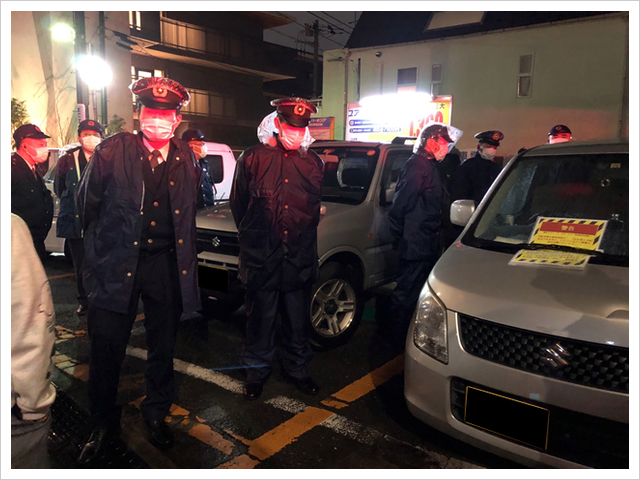 高円寺北 車中に犬2頭取り残され事案