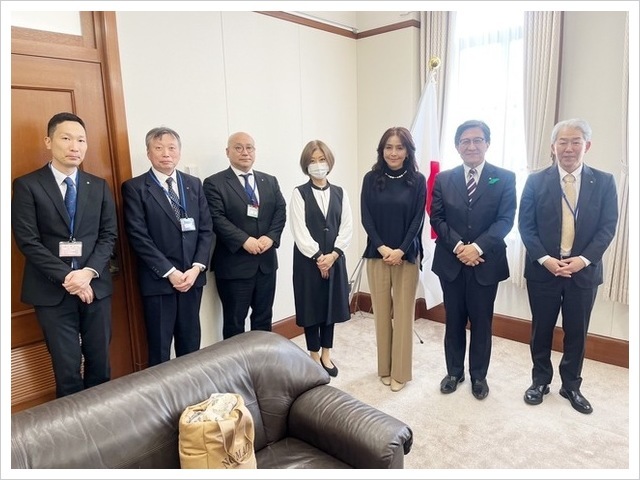 京都市の松井孝治市長を表敬訪問