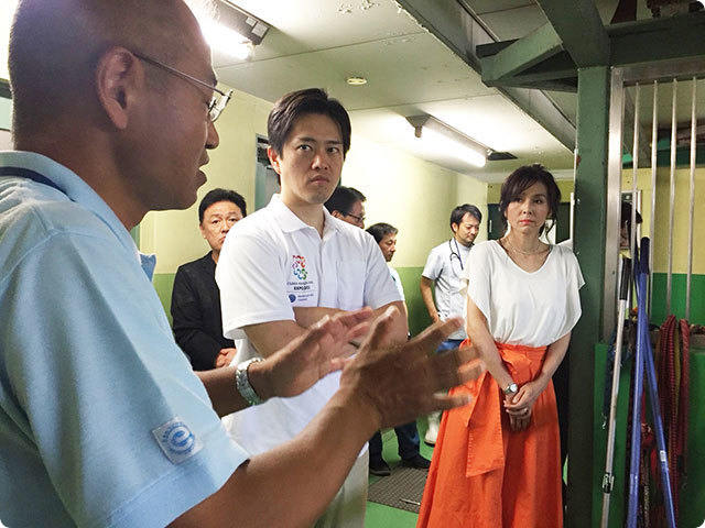 おおさかワンニャンセンター視察