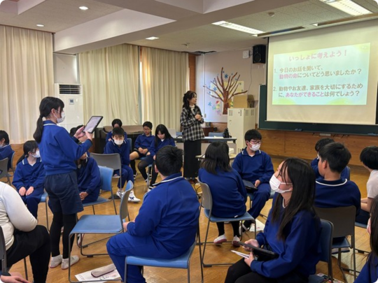 Eva杉本彩小学校出前授業