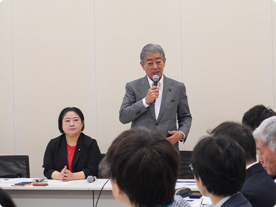 超党派「動物福祉（アニマルウェルフェア）を考える議員連盟」 化粧品の動物実験廃止WT